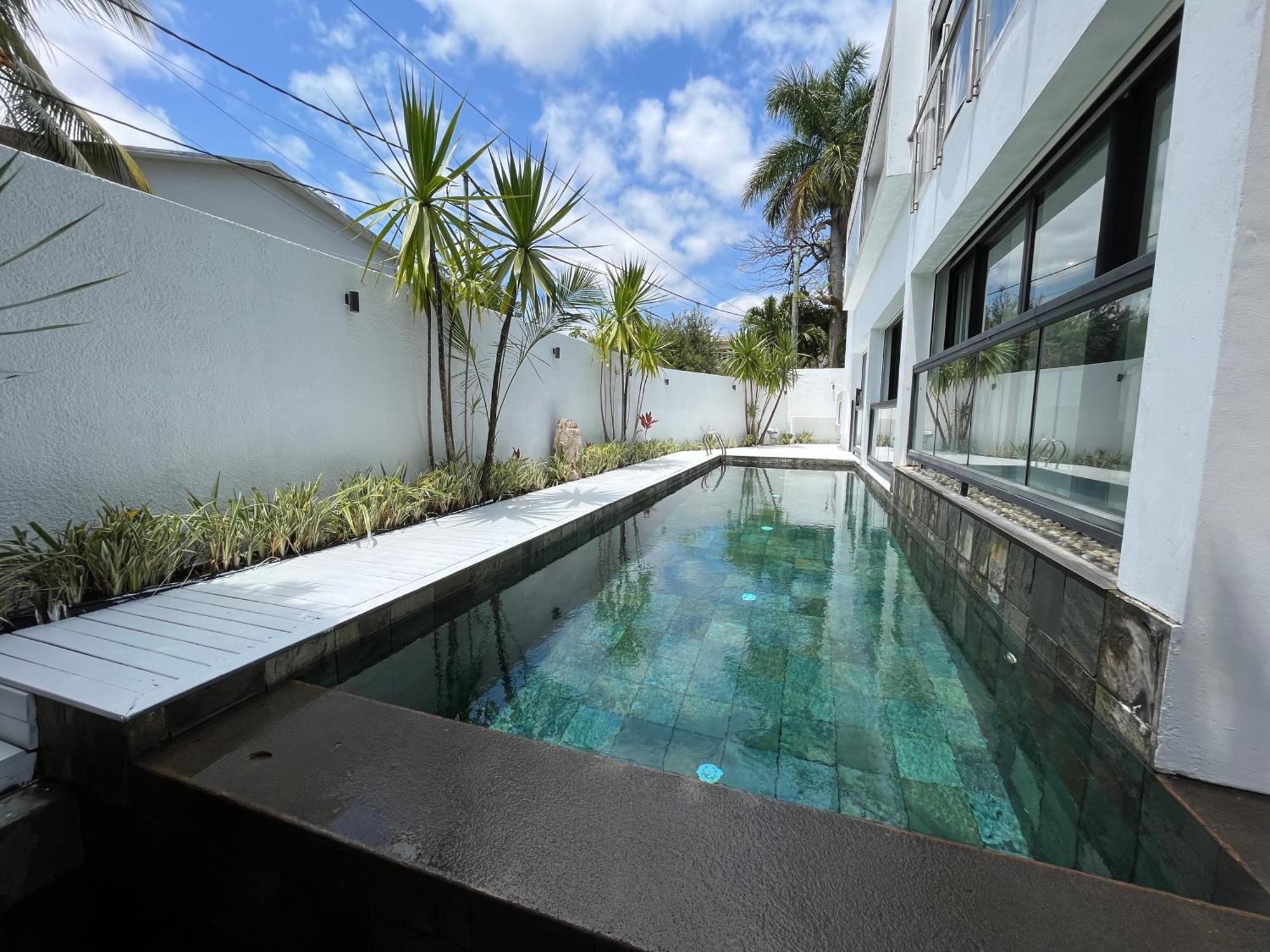 Villa Moderne A Trou Aux Biches Exterior photo